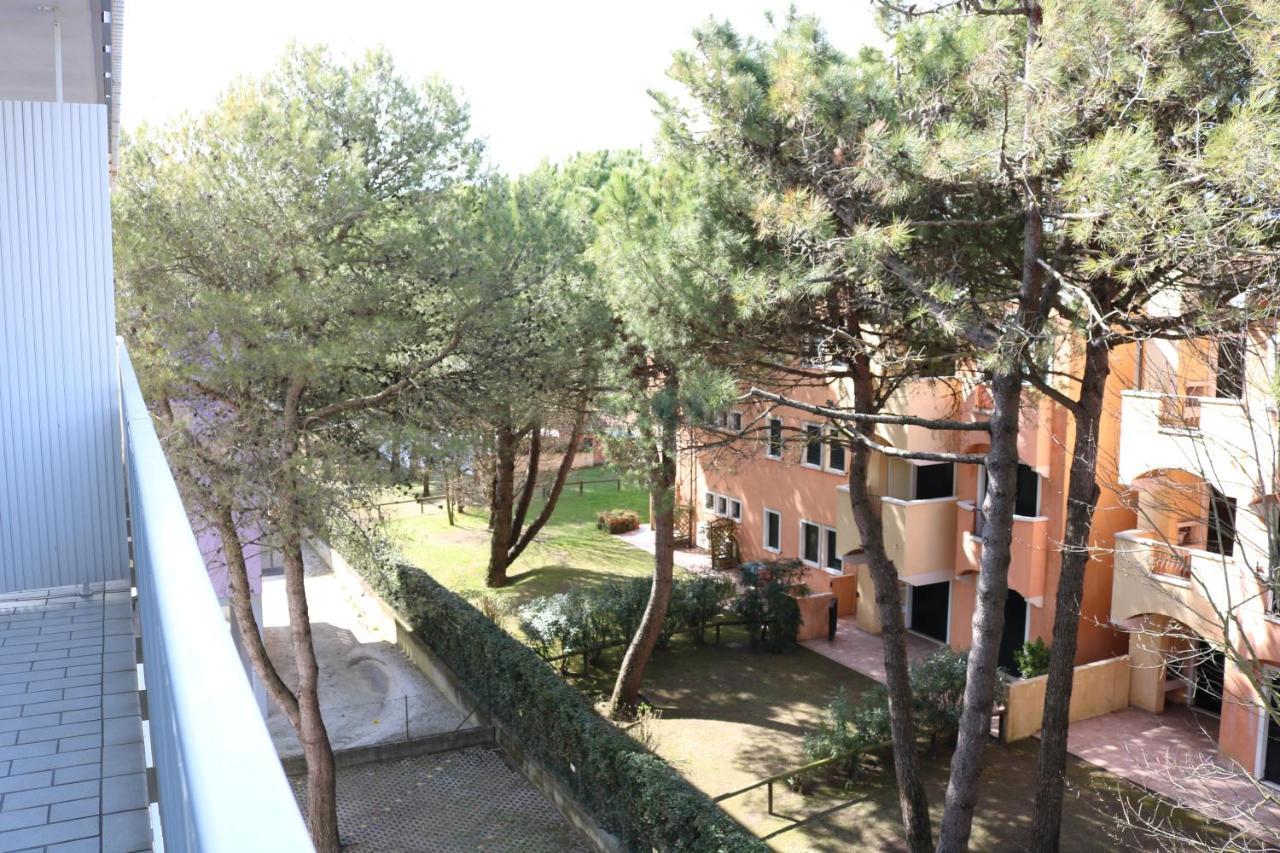 Condominio Sabrina Bibione Exterior foto